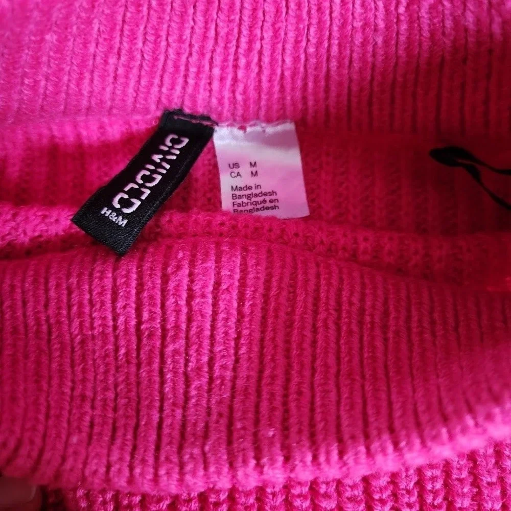 H&M Divided Hot Pink Cropped Mock Neck Ribbed‎ Knit Sweater Medium 109